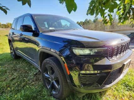 2023 Jeep Grand Cherokee Limited 4x4 2023 Jeep Grand Cherokee Limited 4x4