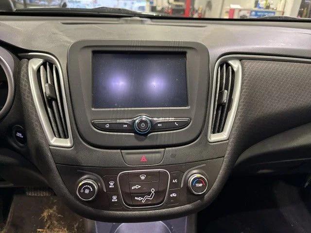 2017 Chevrolet Malibu LS 2017 Chevrolet Malibu LS