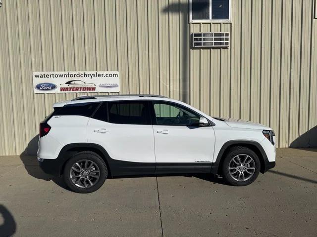2024 GMC Terrain AWD SLT