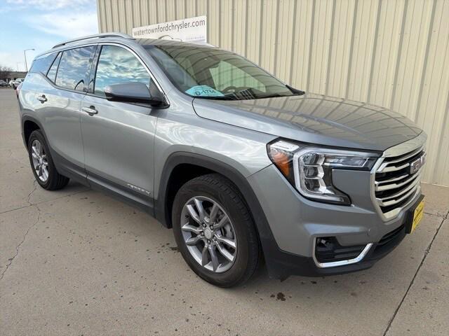 2024 GMC Terrain AWD SLT