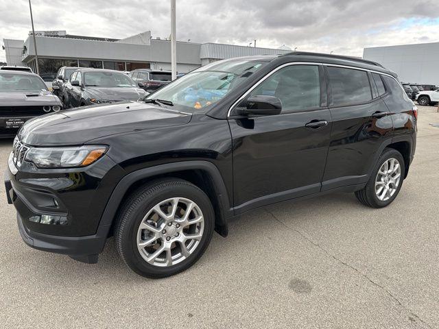 2024 Jeep Compass Latitude Lux FWD 2024 Jeep Compass Latitude Lux FWD