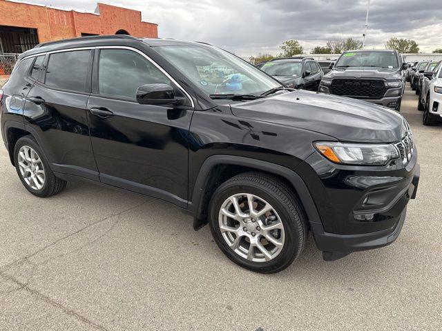 2024 Jeep Compass Latitude Lux FWD 2024 Jeep Compass Latitude Lux FWD