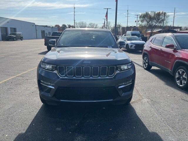2023 Jeep Grand Cherokee Limited 4x4 2023 Jeep Grand Cherokee Limited 4x4