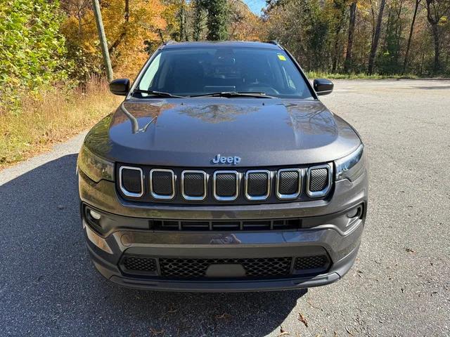 2022 Jeep Compass Latitude FWD 2022 Jeep Compass Latitude FWD
