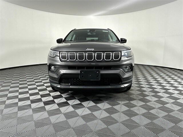 2022 Jeep Compass Latitude Lux 4x4 2022 Jeep Compass Latitude Lux 4x4