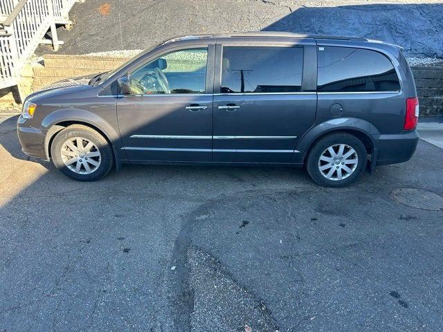 2015 Chrysler Town and Country Touring