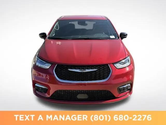 2026 Chrysler Pacifica Select AWD