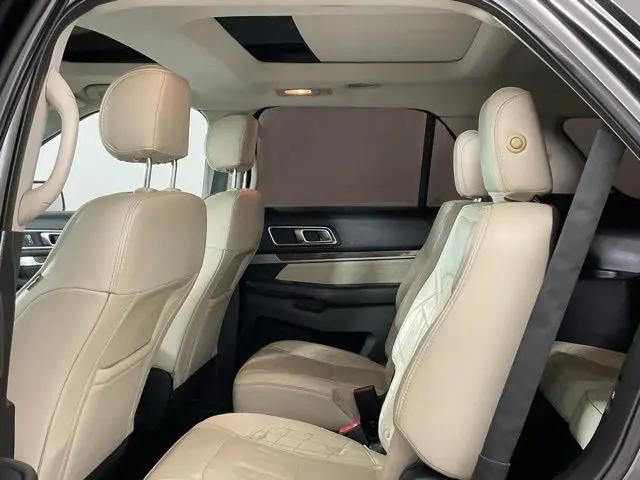 2017 Ford Explorer Platinum