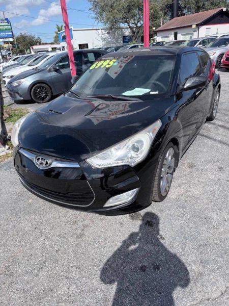 2013 Hyundai Veloster Base w/Gray