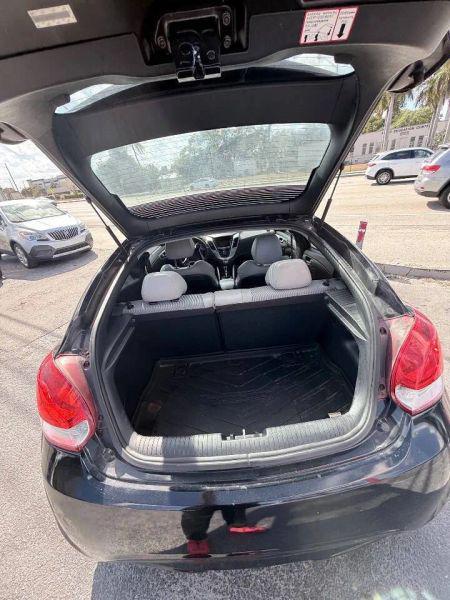 2013 Hyundai Veloster Base w/Gray