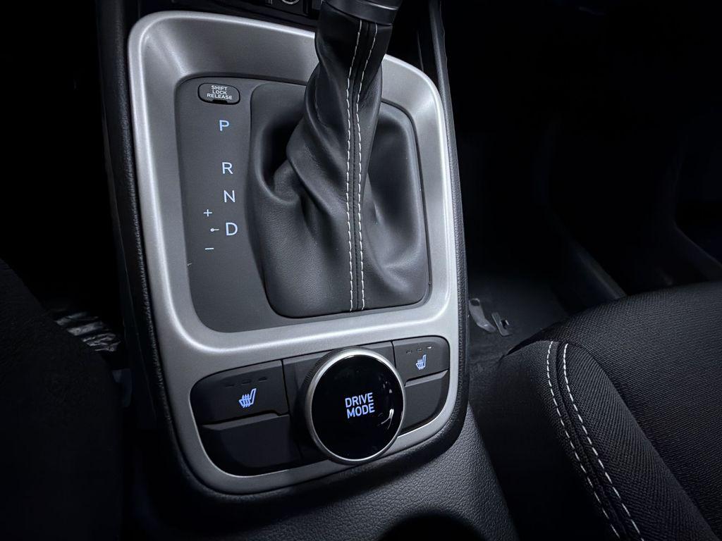 2026 Hyundai Venue SEL - Photo 9