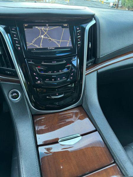 2019 Cadillac Escalade ESV Luxury