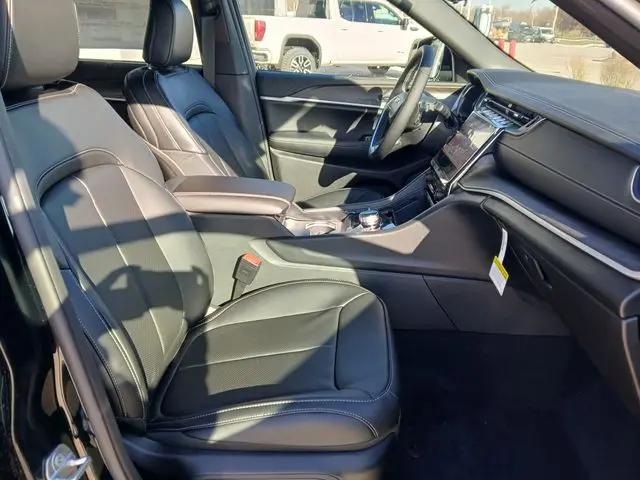 2025 Jeep Grand Cherokee Limited 4x4