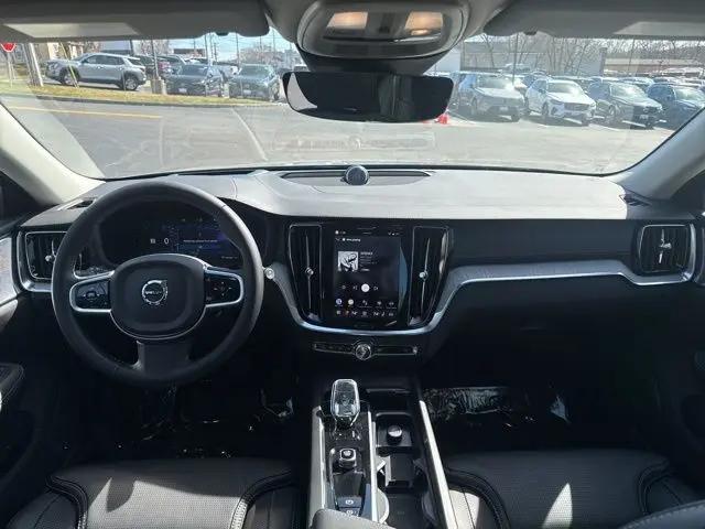 2026 Volvo V60 Cross Country Ultra, B5 AWD Gas (mild hybrid)