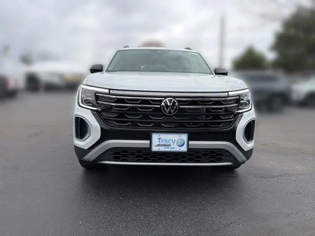 2026 Volkswagen Atlas Peak Edition