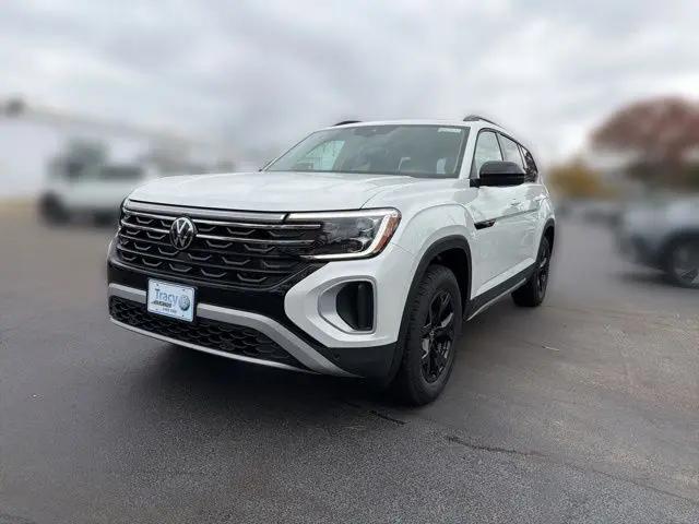 2026 Volkswagen Atlas Peak Edition