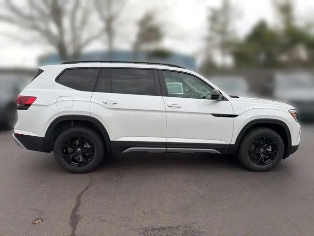 2026 Volkswagen Atlas Peak Edition
