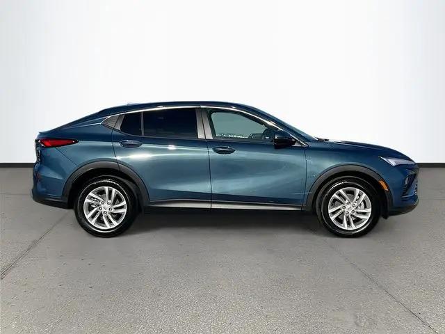2026 Buick NV Preferred FWD