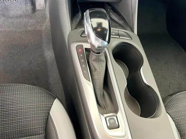 2026 Buick NV Preferred FWD