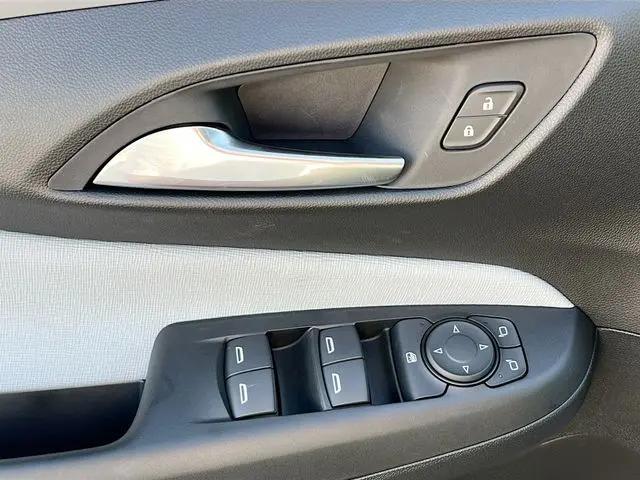 2026 Buick NV Preferred FWD
