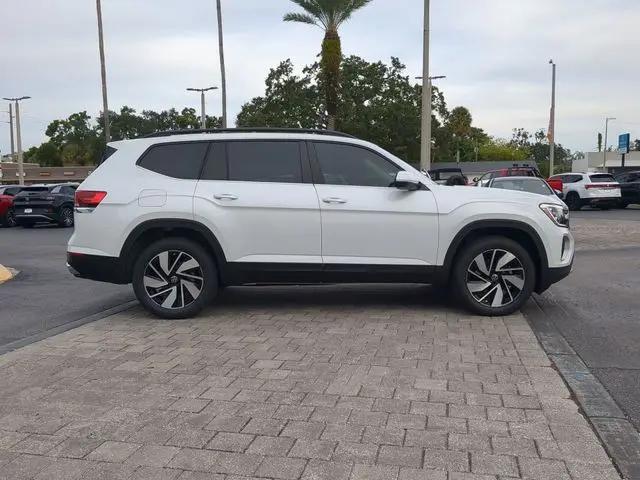2026 Volkswagen Atlas SE with Technology