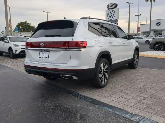 2026 Volkswagen Atlas SE with Technology