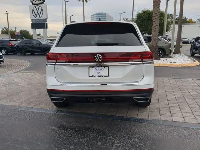 2026 Volkswagen Atlas SE with Technology