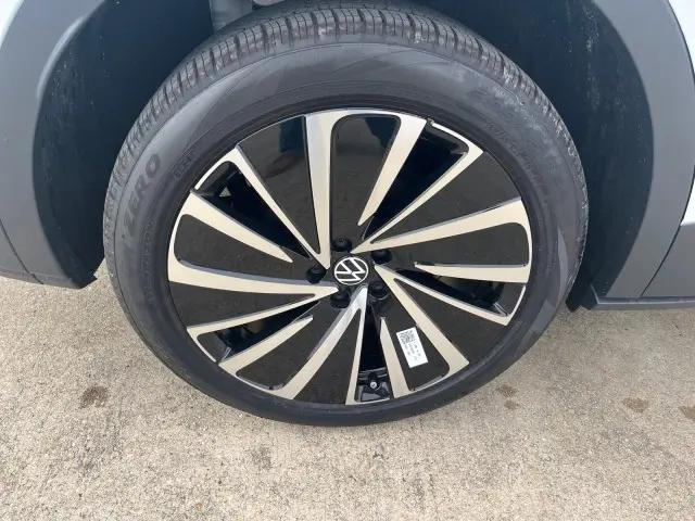 2025 Volkswagen ID.4 AWD Pro