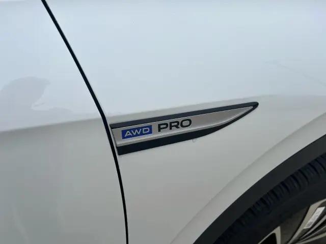 2025 Volkswagen ID.4 AWD Pro