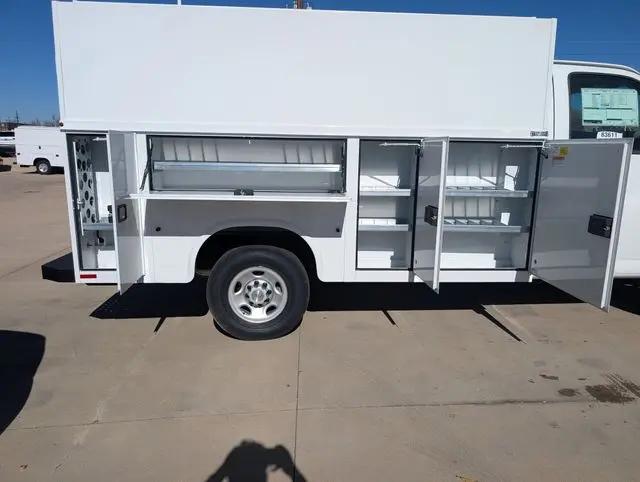 2025 Chevrolet Express Cutaway Work Van