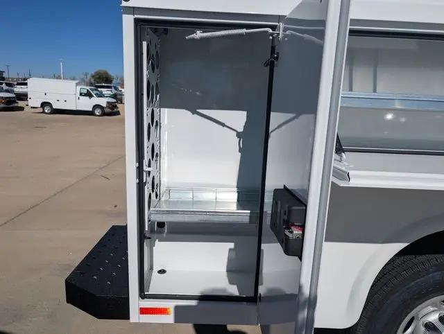 2025 Chevrolet Express Cutaway Work Van