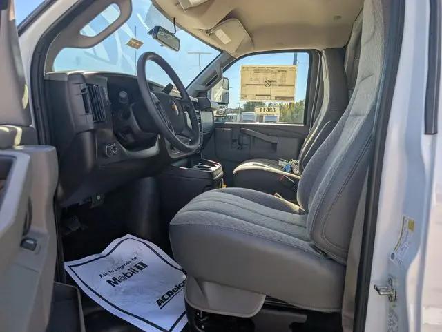 2025 Chevrolet Express Cutaway Work Van