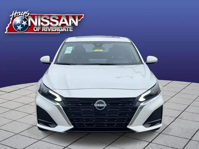 2025 Nissan Altima SL FWD