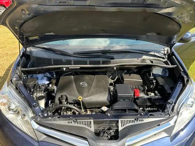 2020 Toyota Sienna XLE