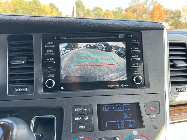 2020 Toyota Sienna XLE