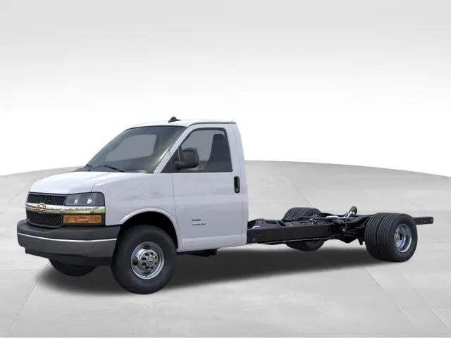 2025 Chevrolet Express Cutaway Work Van
