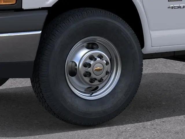 2025 Chevrolet Express Cutaway Work Van