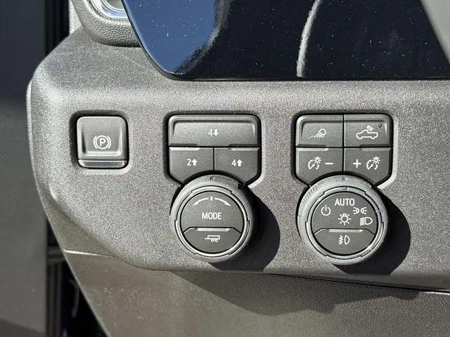 2026 Chevrolet Silverado 2500HD Crew Cab, Standard Bed, LT, 4WD