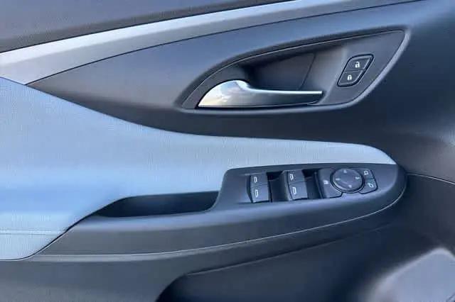 2026 Buick NV Preferred FWD