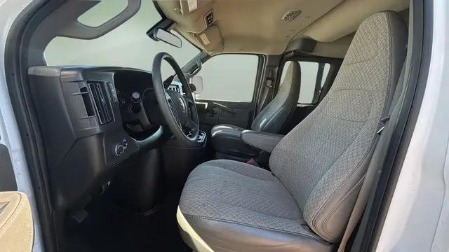 2024 Chevrolet Express Passenger RWD 3500 Extended Wheelbase LT
