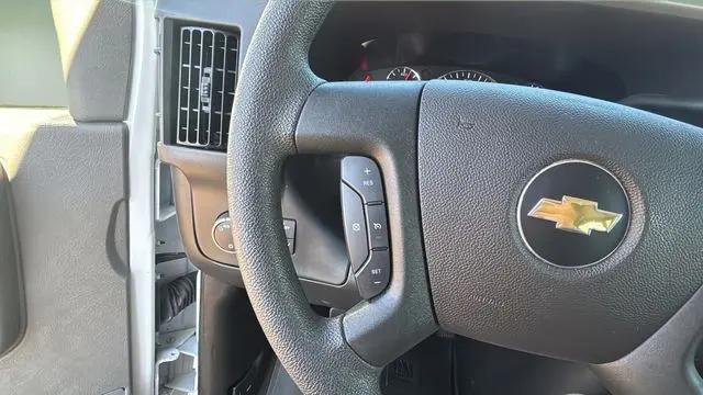 2024 Chevrolet Express Passenger RWD 3500 Extended Wheelbase LT