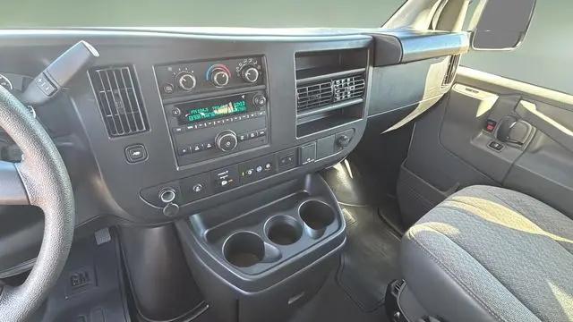 2024 Chevrolet Express Passenger RWD 3500 Extended Wheelbase LT