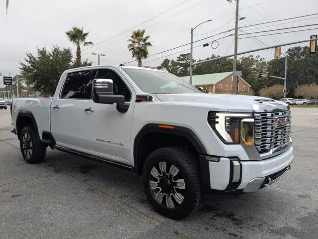 2026 GMC Sierra 2500HD Crew Cab, Standard Bed, Denali, 4WD