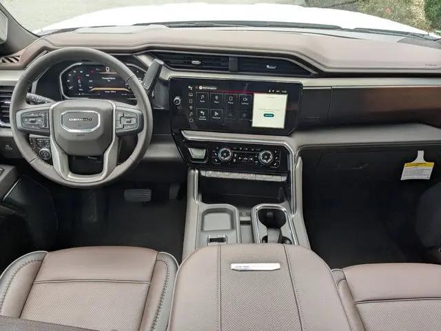 2026 GMC Sierra 2500HD Crew Cab, Standard Bed, Denali, 4WD