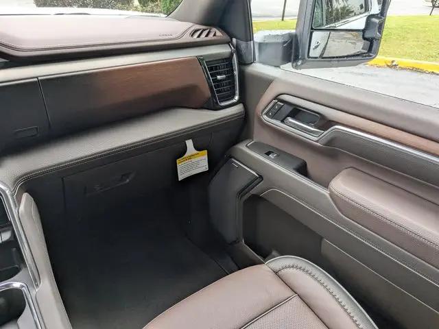2026 GMC Sierra 2500HD Crew Cab, Standard Bed, Denali, 4WD