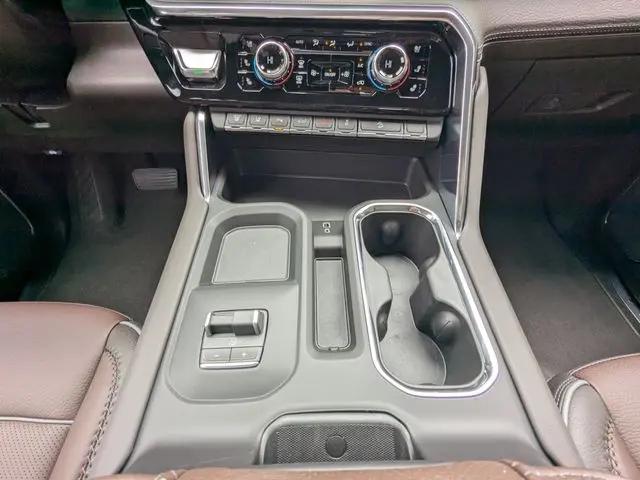 2026 GMC Sierra 2500HD Crew Cab, Standard Bed, Denali, 4WD