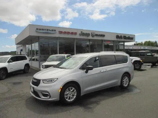 2024 Chrysler Pacifica Touring L for sale in Oak Harbor, WA