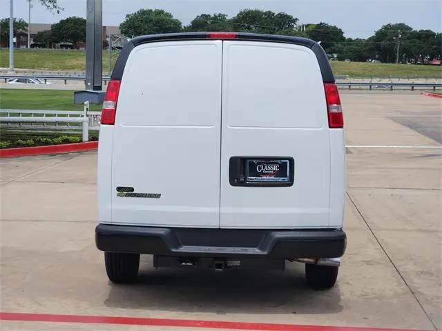 2025 Chevrolet Express Cargo Van RWD 2500 Extended Wheelbase WT