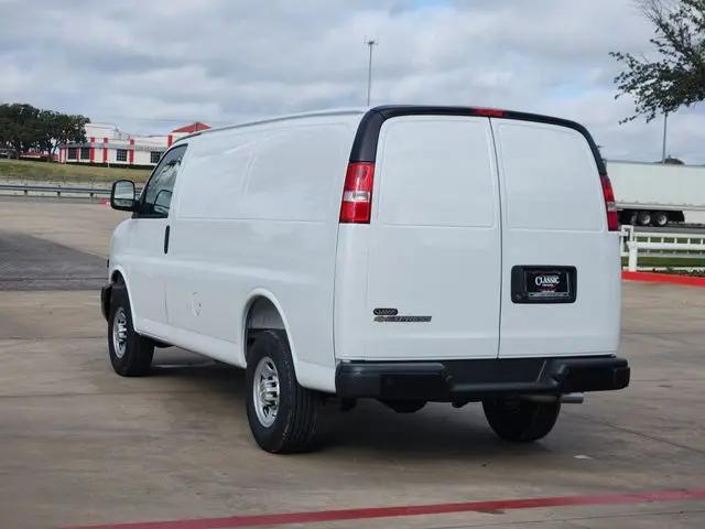 2025 Chevrolet Express Cargo Van RWD 2500 Extended Wheelbase WT