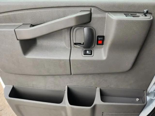 2025 Chevrolet Express Cargo Van RWD 2500 Extended Wheelbase WT